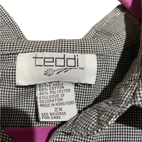 !!SOLD!!Vintage Embroidered Dog Button Up Shirt Womens 2X - Picture 5 of 9